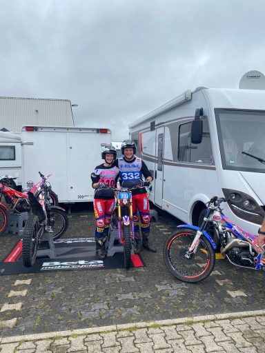 Philipp und Pia bei einem Trial Wettkampf